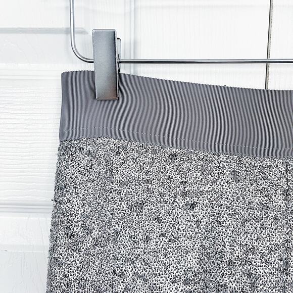 Court & Rowe Belle Noel Pencil Skirt in Silver Heather - Picture 3 of 9